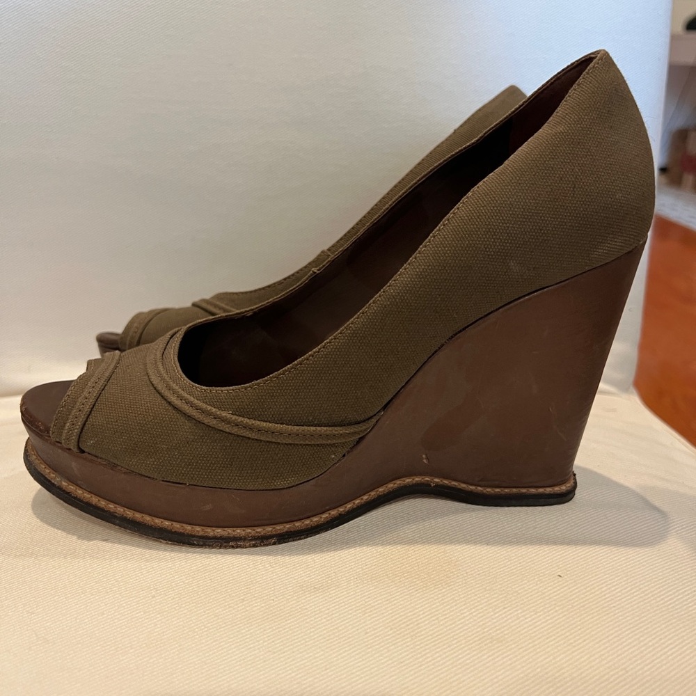 KORS Michael Kors Tan Wedge Peep-Toe Shoes